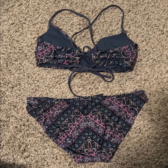 Patterned Bikini Set - Picture 2 of 2